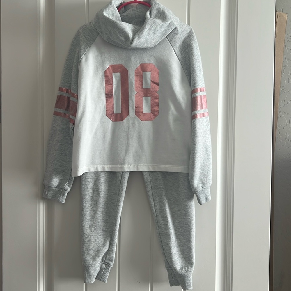 Girls Jogger Set- Crazy 8